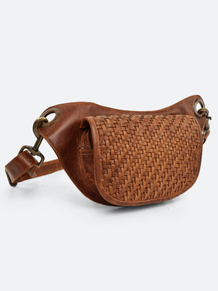Handwoven leather waist pouch by Dario Lario – artisan vintage belt bag