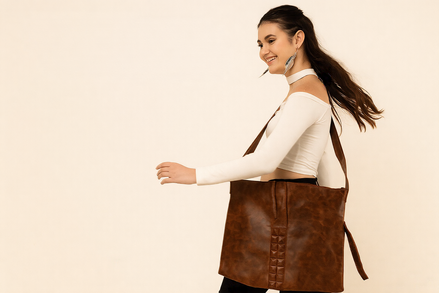 Full studded Vintage Brown leather waist pouch by Dario Lario – handmade vintage rock belt bag (2)-Photoroom